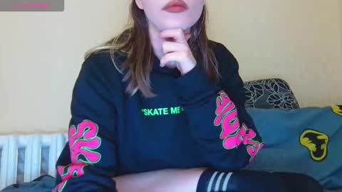 Snapshot of alicewoolfy chatting on October 16, 2025, 12:00 am AliceWoolfy online show from October 16, 2025, 12:00 am