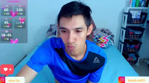 CATALINA Y ANDRES online show from February 13, 2025, 2:34 am
