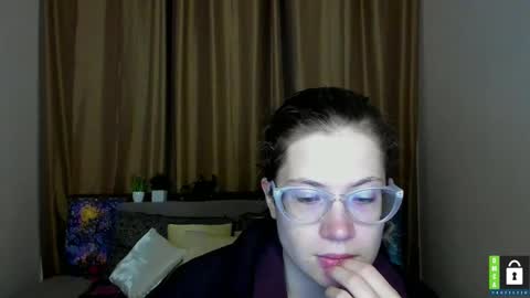 Alicia online show from October 19, 2025, 11:11 am