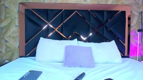 Alice  online show from November 9, 2025, 4:44 am