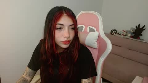 Snapshot of alicia_key_ chatting on February 14, 2026, 8:00 am ALICIA online show from February 14, 2026, 8:00 am