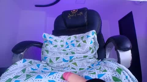 Snapshot of alicia_kyse chatting on April 8, 2026, 1:16 am Alicia Kyse online show from April 8, 2026, 1:16 am