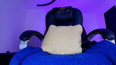 Snapshot of alicia_kyse chatting on April 11, 2026, 3:11 am Alicia Kyse online show from April 11, 2026, 3:11 am