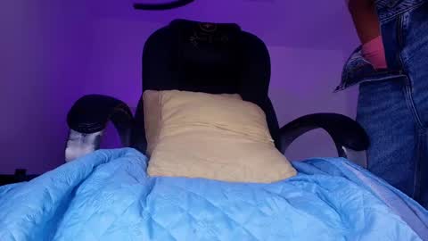 Snapshot of alicia_kyse chatting on April 14, 2026, 3:01 am Alicia Kyse online show from April 14, 2026, 3:01 am