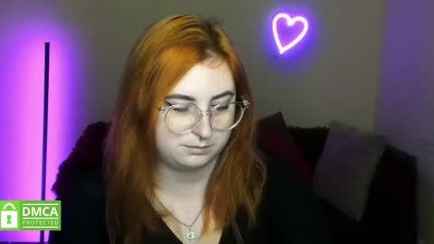 Alicia online show from November 19, 2025, 6:46 am