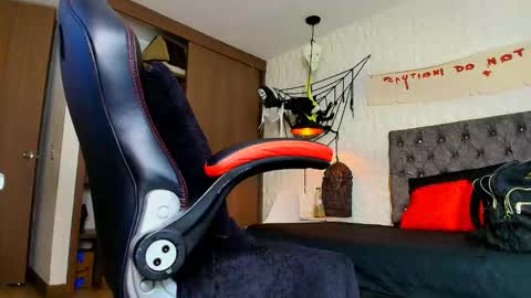 Ali online show from October 21, 2025, 11:44 am