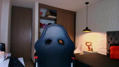 Ali online show from November 17, 2025, 12:22 pm