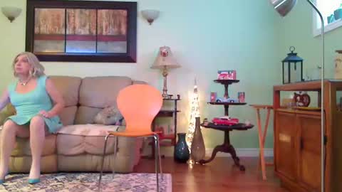 Snapshot of aliciadehart181 chatting on November 23, 2025, 7:24 pm Alicia deHart Help me reach 1000 Followers. Its FREE online show from November 23, 2025, 7:24 pm