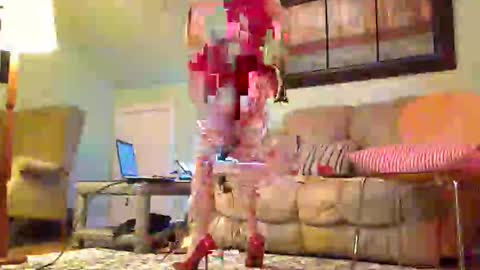 Snapshot of aliciadehart181 chatting on February 14, 2026, 12:29 am Alicia deHart Help me reach 1000 Followers. Its FREE online show from February 14, 2026, 12:29 am
