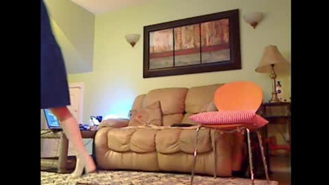 Snapshot of aliciadehart181 chatting on February 20, 2026, 12:07 am Alicia deHart Help me reach 1000 Followers. Its FREE online show from February 20, 2026, 12:07 am