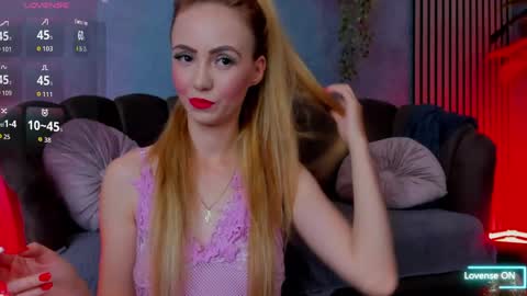 Snapshot of aliciahazel chatting on June 9, 2026, 7:36 pm aliciahazel online show from June 9, 2026, 7:36 pm