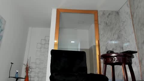 Alicia  online show from February 28, 2025, 3:59 am