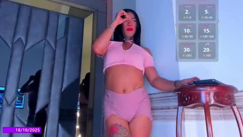 Alicia  online show from October 20, 2025, 1:44 pm