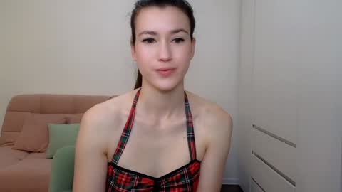 Snapshot of alicianoveli chatting on December 24, 2024, 8:11 am alicianoveli online show from December 24, 2024, 8:11 am