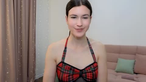 Snapshot of alicianoveli chatting on December 31, 2024, 3:31 pm alicianoveli online show from December 31, 2024, 3:31 pm