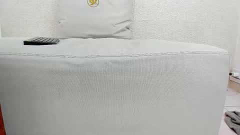 im tutti online show from December 5, 2025, 2:31 am