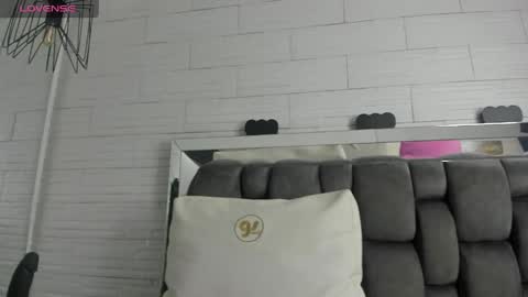 im tutti online show from May 6, 2026, 1:36 am