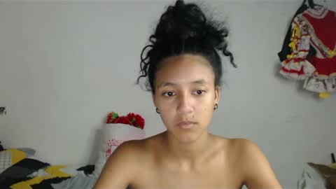 Snapshot of alicie_sexy_hot_20 chatting on February 19, 2025, 7:17 am ana online show from February 19, 2025, 7:17 am