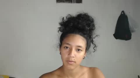 Snapshot of alicie_sexy_hot_20 chatting on March 7, 2025, 4:24 am ana online show from March 7, 2025, 4:24 am