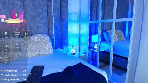 Ali Diaz online show from December 22, 2025, 7:33 pm