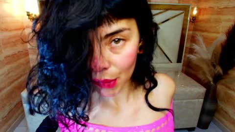 Snapshot of alie_martin_r chatting on April 14, 2026, 8:48 pm Alie online show from April 14, 2026, 8:48 pm