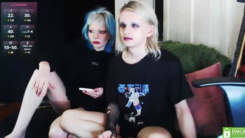 Snapshot of alien_bella chatting on December 9, 2024, 1:07 am Alien Bella online show from December 9, 2024, 1:07 am