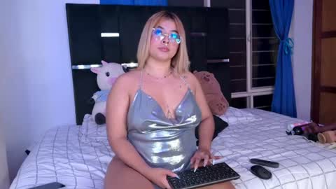 Snapshot of aliice_wonderland_ chatting on July 3, 2026, 4:52 am Aliice Brown online show from July 3, 2026, 4:52 am