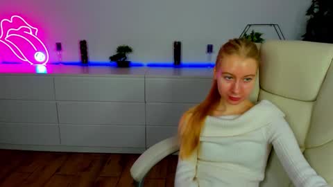 Alina online show from November 18, 2025, 6:40 am