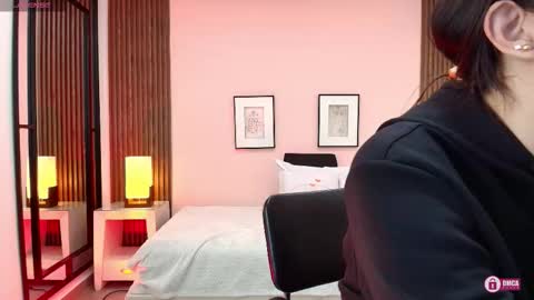 Alina online show from November 11, 2025, 11:21 am