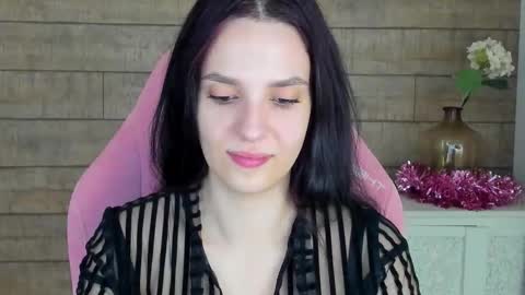 Snapshot of alinamarshal chatting on January 14, 2026, 4:29 am AlinaMarshal online show from January 14, 2026, 4:29 am