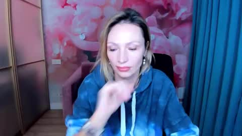 AlinaMoor online show from December 20, 2025, 12:45 pm