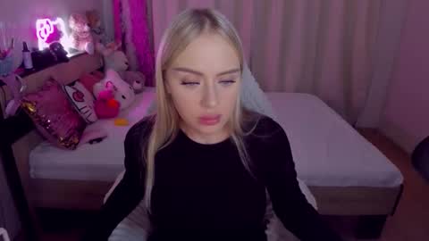 alinaocean online show from October 21, 2025, 7:47 pm