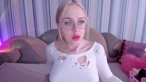 alinaocean online show from February 25, 2026, 9:19 am