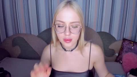 alinaocean online show from March 10, 2026, 5:51 pm