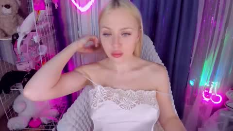 alinaocean online show from March 24, 2026, 12:10 pm