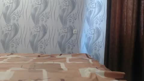 AlinaxJames online show from July 3, 2026, 8:32 am