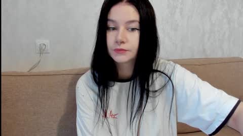 Aline Greeeen online show from December 2, 2024, 4:09 am