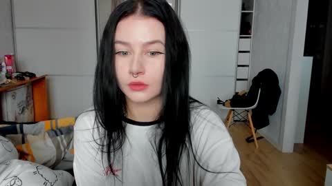 Aline Greeeen online show from December 10, 2024, 5:17 am