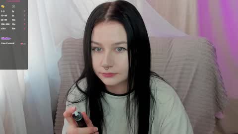 Aline Greeeen online show from February 7, 2025, 8:01 am