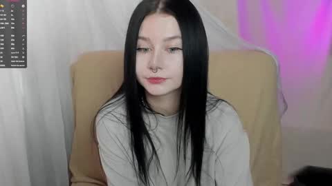 Aline Greeeen online show from February 11, 2025, 3:50 am