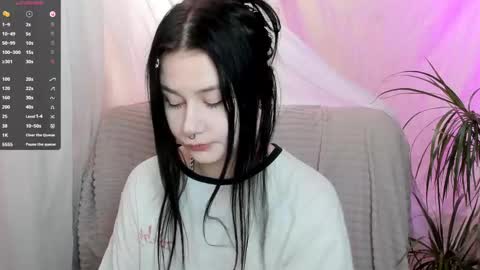 Aline Greeeen online show from March 10, 2025, 4:17 am