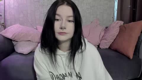 Aline Greeeen online show from November 10, 2025, 3:16 am