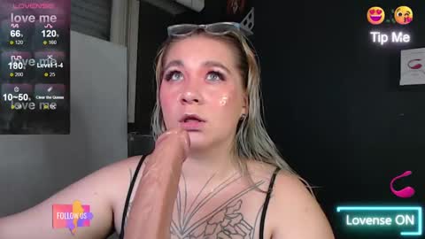 alisa_u online show from March 4, 2025, 7:41 am