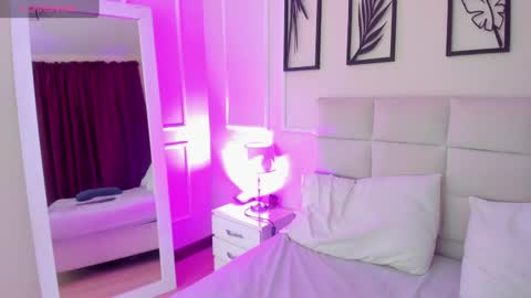     online show from February 5, 2025, 1:04 am