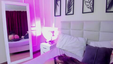     online show from February 21, 2025, 11:54 pm