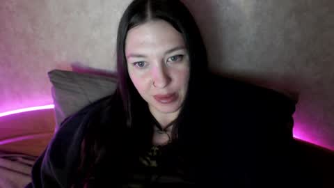 alisaadoll online show from April 2, 2026, 1:20 pm