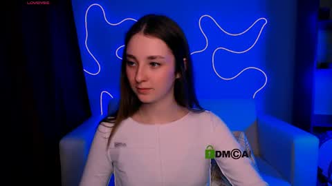 Alisa online show from April 17, 2026, 8:01 pm