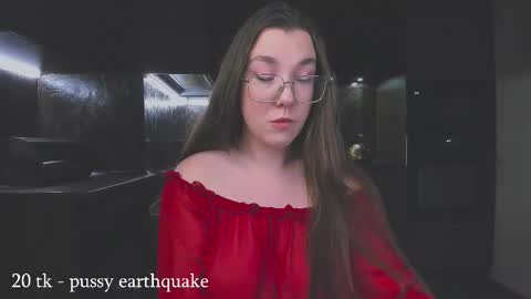 Alisa online show from December 2, 2025, 7:36 am