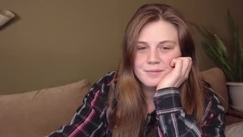 alisaxxxshy online show from November 25, 2025, 10:43 pm