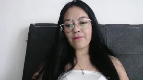 Snapshot of alisha_9997 chatting on October 1, 2025, 9:32 pm alisha_9997 online show from October 1, 2025, 9:32 pm